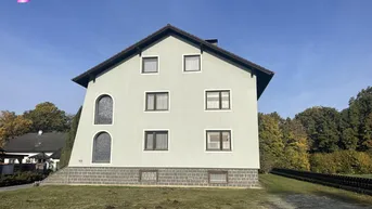 Expose Einzigartige Liegenschaft in Niederschrems – Großzügig. Gepflegt. Vielseitig.