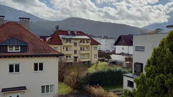 Expose Attraktive 2,5-Zimmer-DG-Wohnung mit Einbauküche in Innsbruck
