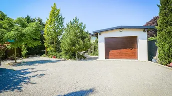 Expose Exklusives Einfamilienhaus mit Pool, Garage, Gartenparadies &amp; hochwertiger Ausstattung nahe Wien