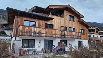 Expose Neuwertige 2-Zimmer-Wohnung mit Balkon &amp; vollständiger Einrichtung in Neukirchen am Großvenediger - NEUE BILDER ONLINE !!