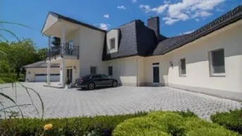 Expose TRAUMHAFTE VILLA BEIM WÖRTHERSEE MIT GARAGE, POOL, PFERDESTALL/ FANTASTIC VILLA NEXT TO LAKE WÖRTHERSEE WITH GARAGE, POOL, HORSE STABLE