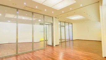 Expose Hochwertige Büro/Praxisfläche- Gewerbliches Wohnen in exklusiver Lage zu verkaufen/zu vermieten