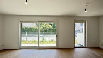 Expose Stilvolle 3-Zimmer-Gartenwohnung mit großzügiger Terrasse – Wohnen im Grünen nahe der Donau