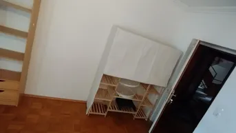 Expose "Wohnen auf Zeit" mit großem Gemeinscahfts-Balkon