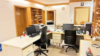 Expose Büro/Praxis-Gemeinschaft: einzelne Zimmer mit guter Infrastruktur zu mieten