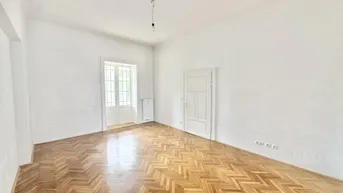 Expose 4-Zimmer-Altbauwohnung mit südseitigem Lichtraum und Blick in den begrünten Innenhof in der Schillerstraße