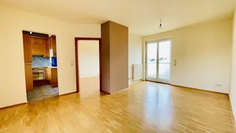 Expose Teilmöblierte Zwei Zimmer Wohnung mit zwei Terrassen &amp; Tiefgarage – sonnig, ruhig &amp; bestens ausgestattet!