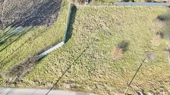Expose Günstiges Grundstück mit genehmigter Doppelhaushälfte in Buchkirchen!