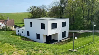 Expose Preiswertes, großes und neuwertiges 4-Zimmer-Einfamilienhaus in Ebenthal