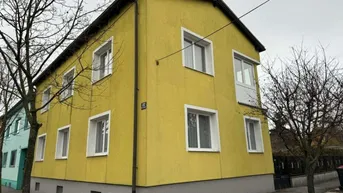 Expose PROVISIONSFREI.!!!! Moderne 2 Häuser mit Garagge und Eigengarten Grenze Wien 22. Bezirk zu Verkaufen VERHANDLUNG m�öglich.!!!!