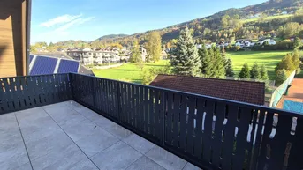 Expose Luxus-Penthouse mit Blick ins Grüne! NEUBAU im Zentrum Mondsee!