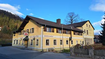 Expose Einzigartige Immobilie mit vielfältigen Nutzungsmöglichkeiten in Maria Lankowitz - Perfekt für Gastgewerbe, Umbau in Wohnungen oder Pflegezimmer - Jetzt sichern für nur 400.000,00 €!