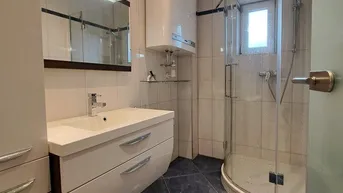 Expose Perfektes Zuhause in zentraler Lage - 60m², 2 Zi, Balkon &amp; Stellplatz
