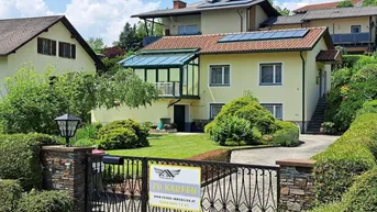 Expose Gartenparadies: Toller Bungalow mit Wintergarten in Top-Lage