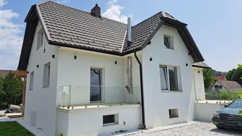 Expose Kernsaniertes Wohnhaus mit Einreichplan für 2 weitere Einfamilienhäuser in toller Lage