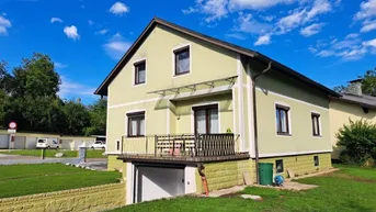 Expose Geräumiges Ein- oder Zweifamilienhaus in sonniger und ruhiger Wohnlage