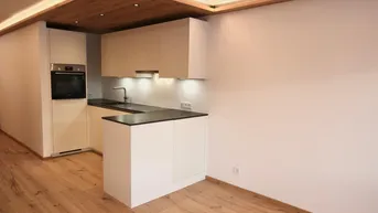 Expose Kapitalanlage! Traumhafte 2-Zimmer Wohnung mit Blick über Kirchberg *frisch saniert*