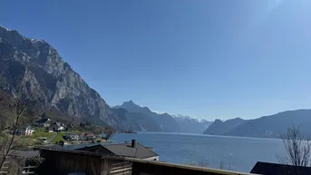 Expose The View! Frühlingserwachen am Traunsee-Ostufer – Ein Juwel in einzigartiger Lage