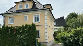 Expose Helle 3 Zimmerwohnung mit Terrasse und Aussicht - Familientraum