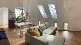 Expose Helle, neuwertige Dachgeschosswohnung mit Reihenhaus-Feeling