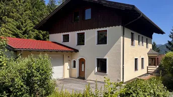 Expose Wohnhaus mit großzügigem Potential für mehrere Generationen