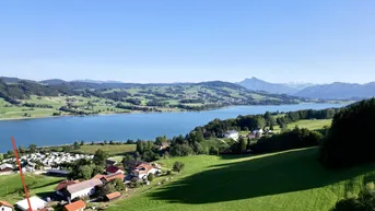 Expose Wohnen am Irrsee - Teilsaniertes Einfamilienhaus mit Seeblick