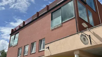 Expose Penthouse Bürofläche mit Terrasse und Parkplätzen in Perchtoldsdorf - perfekt für Ihr Unternehmen!