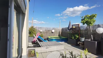 Expose Moderne DG-Maisonette mit Traumterrasse und idealer Infrastruktur (Provisionsfrei)