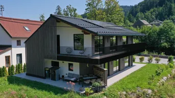Expose Exklusives Haus direkt vor der Piste - energieeffizientes Haus mit PV-Anlage und Ferienvermietung im Salzburger Land (Provisionsfrei)