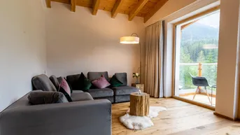 Expose Große Traumwohnung mit Balkon und Bergblick