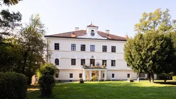 Expose Schloss Kröllendorf mit Reitanlage