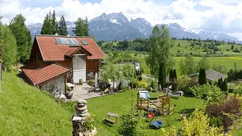 Expose Mehrfamilienhaus mit Extra Wohnung und Büro oder Praxisteil