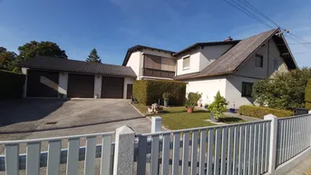 Expose Zweifamilien-Wohnhaus in ruhiger Siedlungslage im Wasserwald mit Pool!