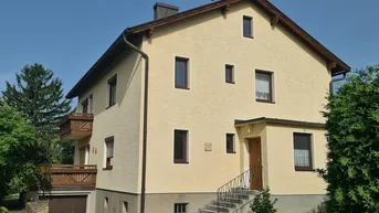 Expose Haus mit großem Garten 