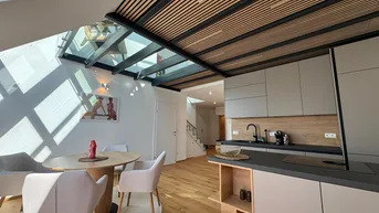 Expose Modern penthouse with terrace