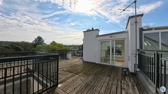 Expose Penthouse in bester Lage - uneinsehbare 100m² Dachterrasse mit atemberaubenden Ausblick