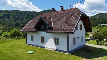 Expose Renovierungsbedürftiges Einfamilienhaus mit Garten, Balkon und Fernsicht