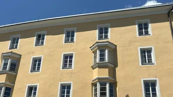 Expose Gemütliche 1,5-Zimmer Altbauwohnung mit großer Terrasse in unmittelbarer Nähe zur Altstadt