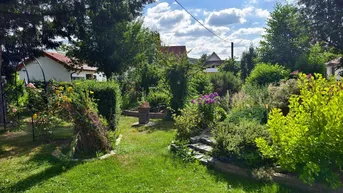 Expose Helle große Wohnung mit Garten am Bach