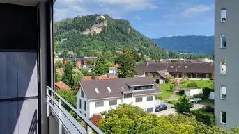 Expose Helle Wohnung mit großer Terrasse und Blick auf Gebhardsberg