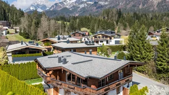 Expose Exklusive Chalethälfte mit Altholzelementen
