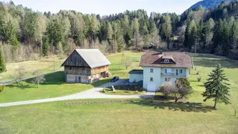 Expose Bauernhaus mit Gästezimmer direkt an der Autobahnabfahrt