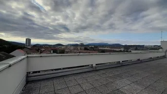 Expose Top-Wohnung mit 2 Balkonen u. Dachterrasse im Herz-Jesu-Viertel