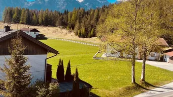 Expose Zwei voll ausgestattete Dachgeschosswohnungen in Steinberg am Rofan - 201 qm² mit Traumhafter Aussicht 