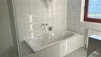 Expose 2-Zimmer-DG-Wohnung mit Balkon in Weer
