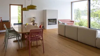 Expose EXKLUSIVES DESIGNHAUS AM SEE mit PRIVATSTRAND und POOL - 80 min von Wien