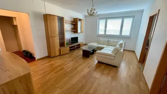 Expose 82 m² Wohnung möbliert, 3 Zimmer, Kellerabteil, Parkplatz