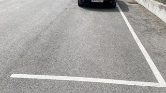Expose Außenparkplatz (eingezäunt, absperrbar) in 1190 Wien-Döbling (Kuchelauer Hafenstraße) zu mieten.