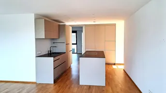 Expose Panorama Dachgeschosswohnung mit Penthouse Charakter in Neubau mit Terrasse 90 m² &amp; Garage - Top Lage! Neuer Preis !!