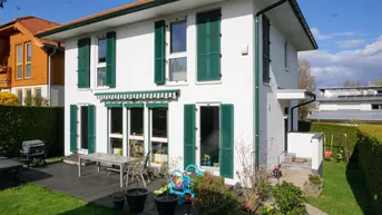 Expose Exklusives Einfamilienhaus vollunterkellert provisionsfrei am Herzogberg mit virtuellem Rundgang